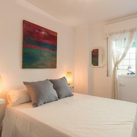 Apartamento Ambb-Private Patio-Steps Away From Old Town Málaga Exterior foto