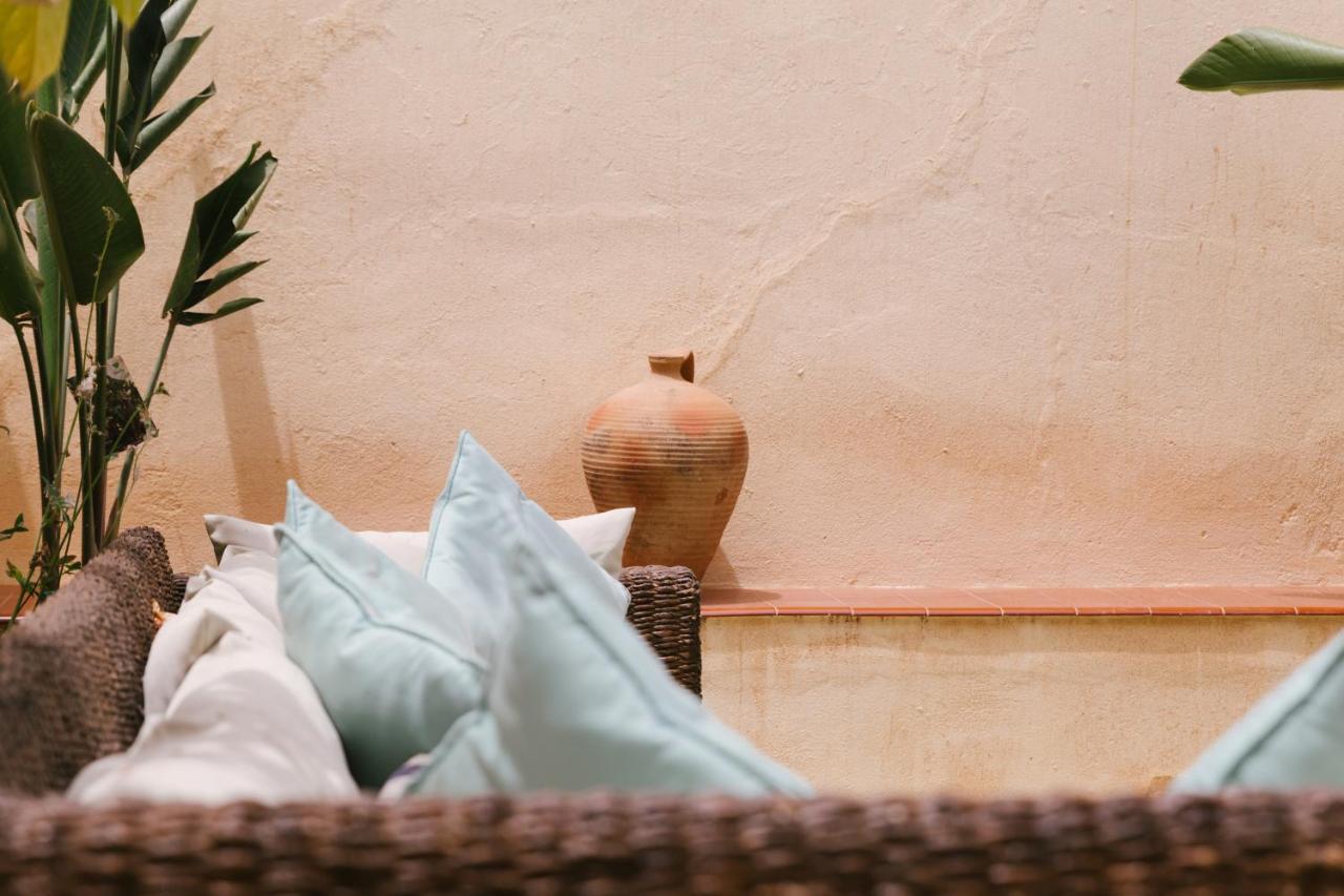 Apartamento Ambb-Private Patio-Steps Away From Old Town Málaga Exterior foto