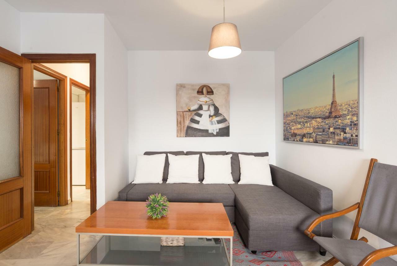 Apartamento Ambb-Private Patio-Steps Away From Old Town Málaga Exterior foto
